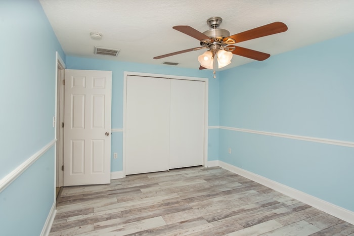 Building Photo - 3834 San Luis Dr