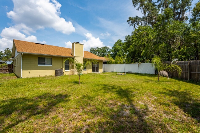 Building Photo - 3504 Superior Ct
