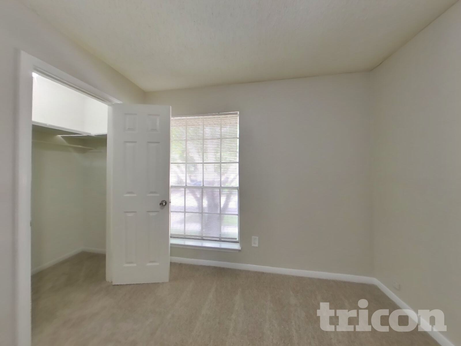 Building Photo - 19902 Burle Oak Dr