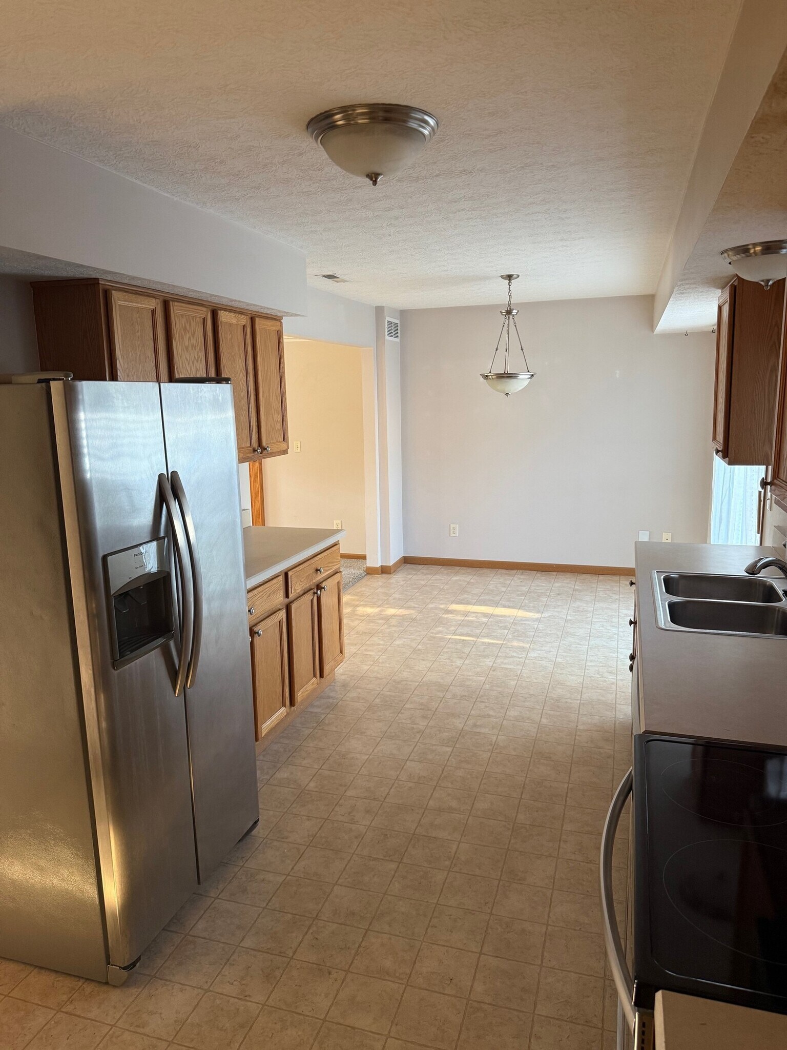 Kitchen - 6186 New Albany Rd W