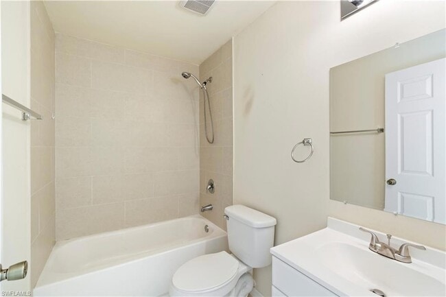 Building Photo - 510 Skyline Blvd