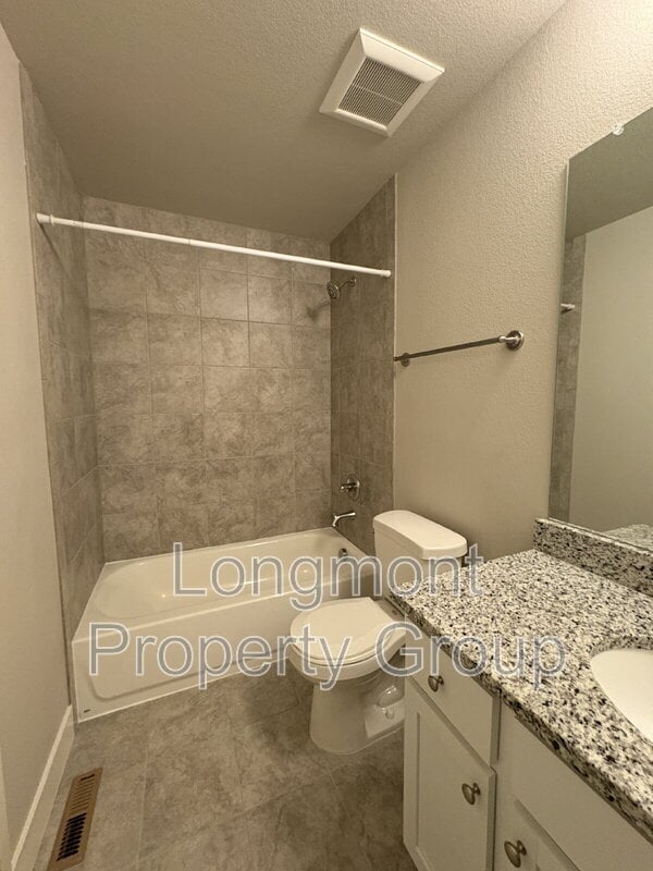 Building Photo - 1322 Johnston Ct