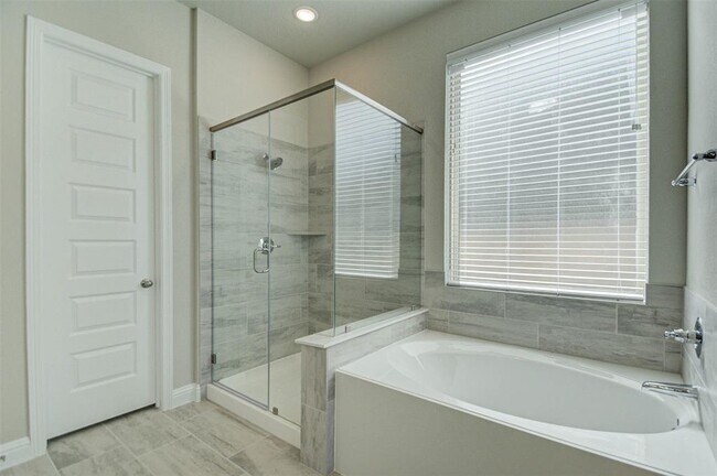 Building Photo - 6015 Marsh Lk Ct