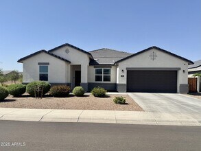 Building Photo - 1090 W Beacon Dr