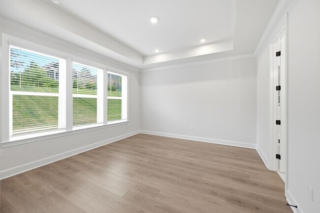 Building Photo - 1061 Sycamore Ests