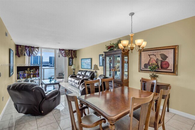 Building Photo - 18100 N Bay Rd