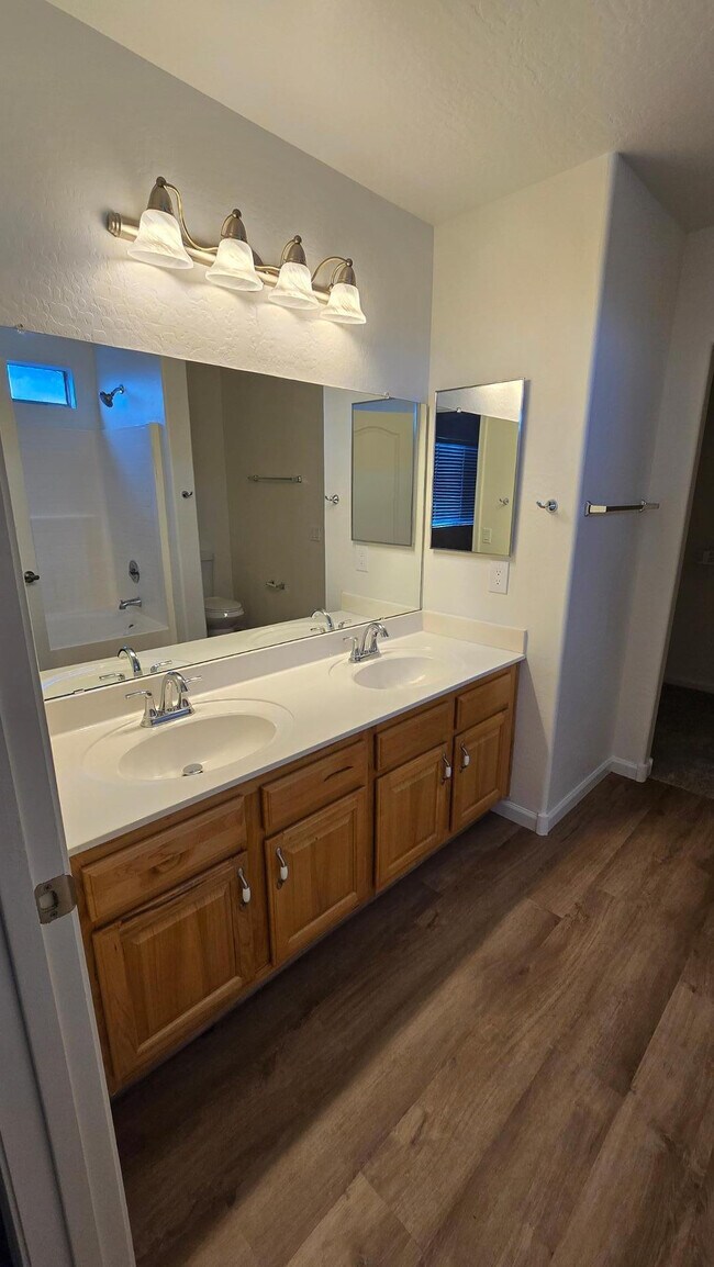 Building Photo - 11439 W Ashley Chantil Dr