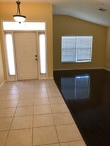 Building Photo - 2271 Grove Dr