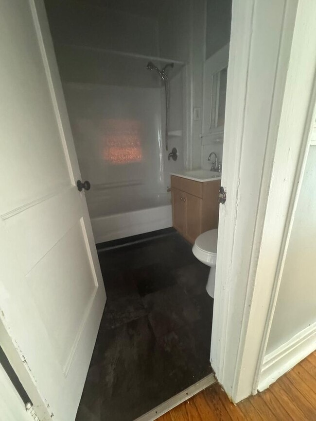 Building Photo - Eastwood Charmer – Updated 3-Bedroom with ...