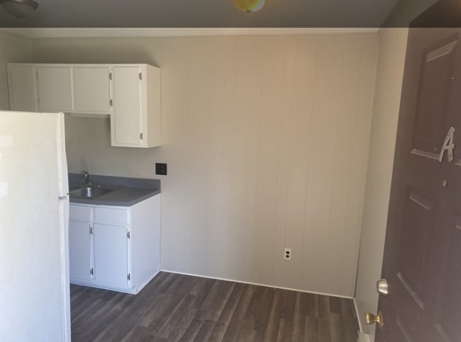 Building Photo - 3990 Bradford Ct