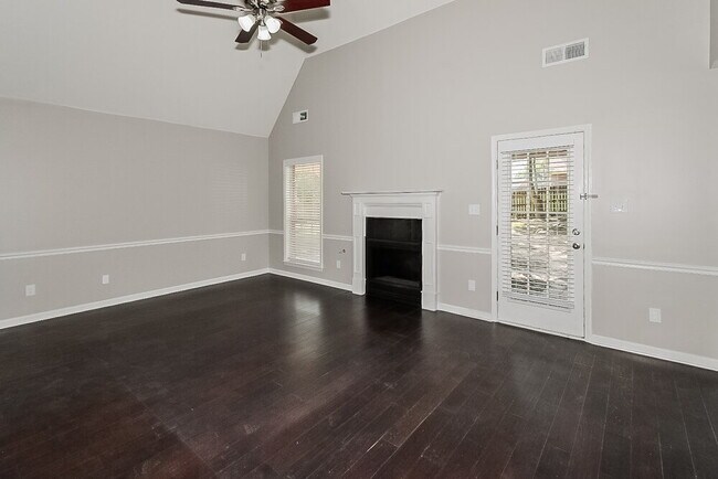 Building Photo - 5759 Michaelson Dr