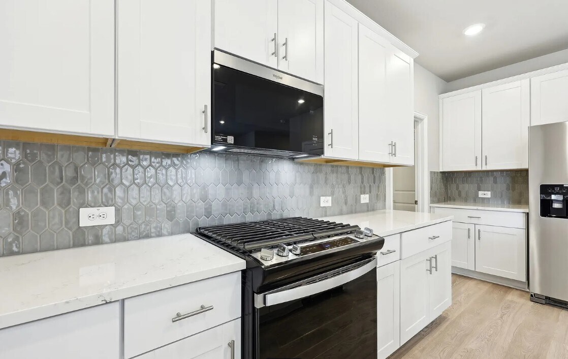 Building Photo - 510 Blanton St