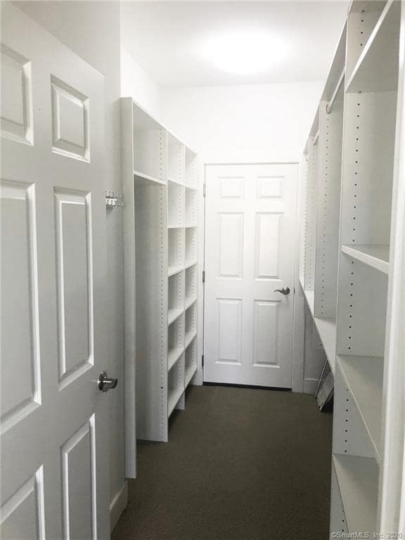 Building Photo - 77 Havemeyer Ln