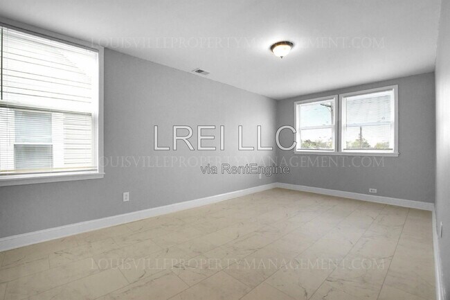 Building Photo - 4141 W Market St