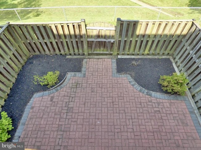 Building Photo - 10127 Ebenshire Ct