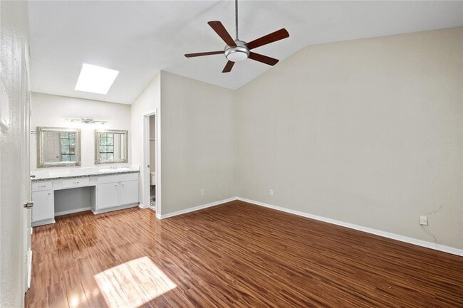 Building Photo - 2211 S Kirkwood Rd