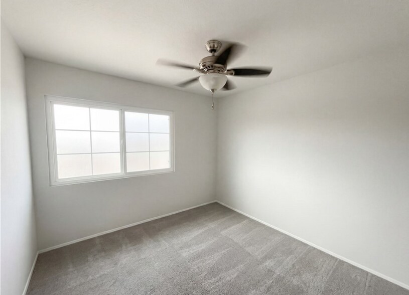 Building Photo - 9036 Limecrest Dr