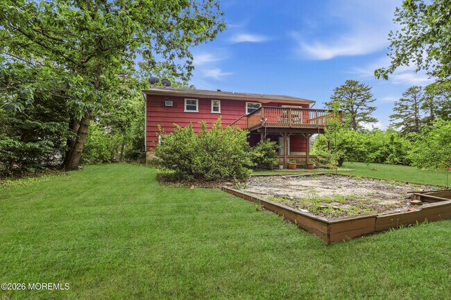 Building Photo - 3 Cherokee Dr