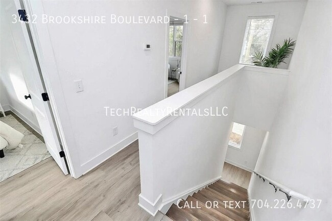 Building Photo - 3432 Brookshire Blvd