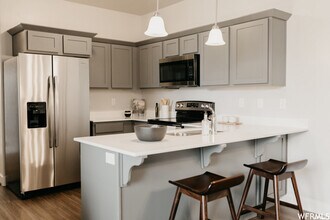 Building Photo - BASSETT G-303