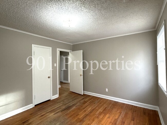 Building Photo - 4199 Atwood Ave