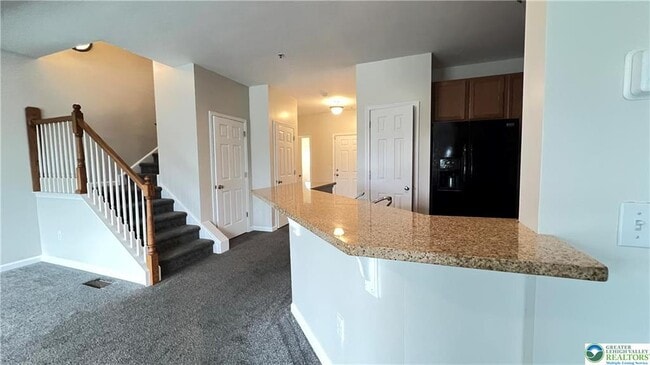 Building Photo - 254 Milkweed Dr