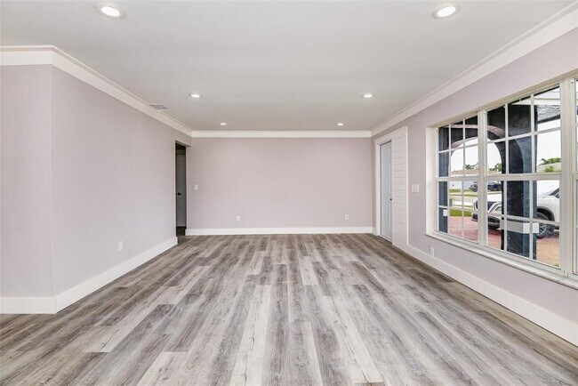 Building Photo - 22500 Labrador St