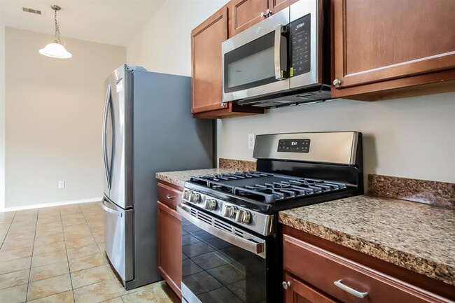 Building Photo - 14438 Cypress Meadows Dr