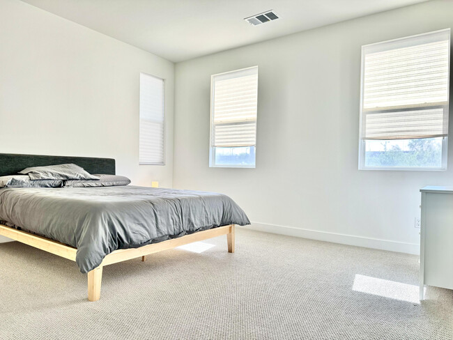 Building Photo - 41389 Penn Dr