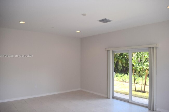 Building Photo - 8416 W McNab Rd