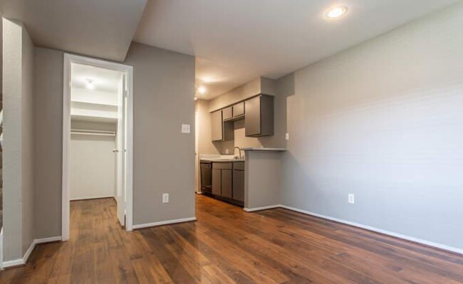 Building Photo - 1 bedroom in Houston TX 77084