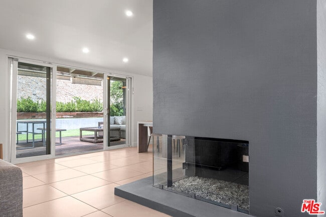 Building Photo - 20159 Hatteras St