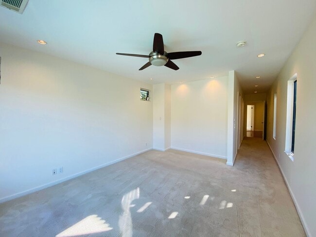 Building Photo - Sitting Proudly on a Vibrant Mar Vista Street, this 3-Bedroom 2-Bathroom Demands Your Attention