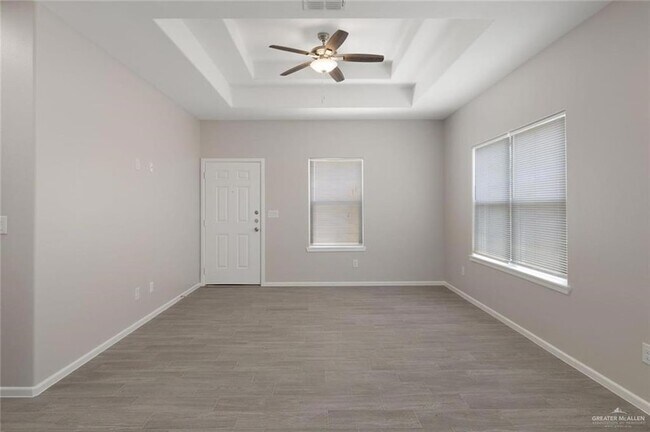 Building Photo - 740 N Alamo Rd