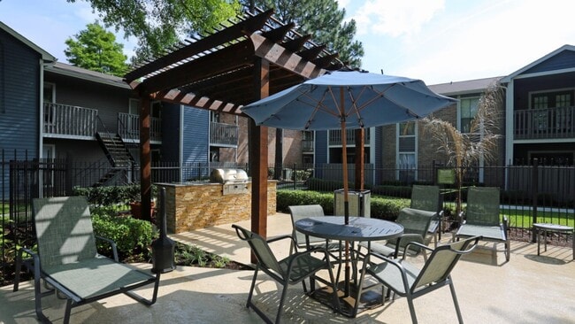 Building Photo - 12703 Jones Rd