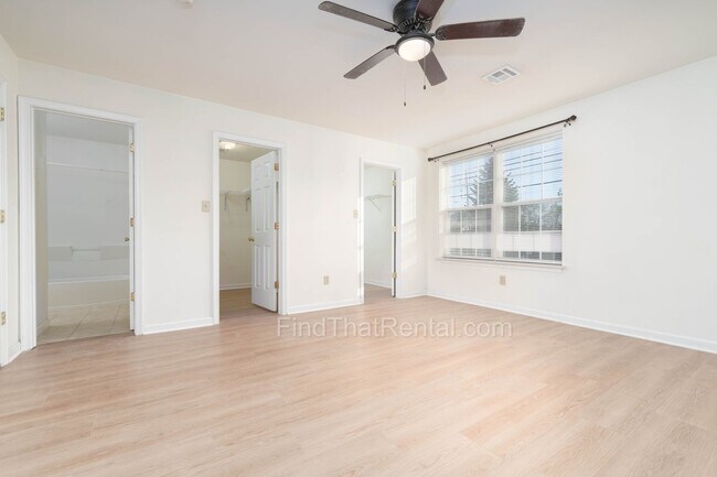 Building Photo - Modern 3BR 2.5BA w/ 1st Floor Master, Garage, Walk-in Closets near AWC Carlisle Barracks