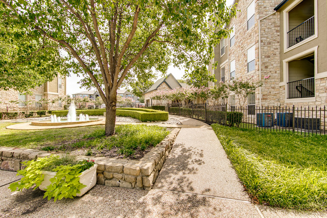 Building Photo - Stonebriar of Frisco