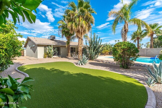 Building Photo - 15430 N 51st Pl