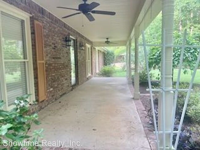 Building Photo - 3 br, 3 bath House - 177 Grant Dr.