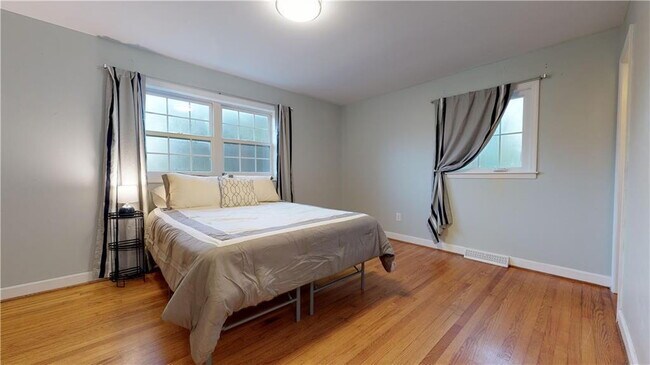 Building Photo - 3 bed, 2 bath home in Clemson