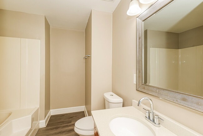 Building Photo - 215 Doe Hollow Trace