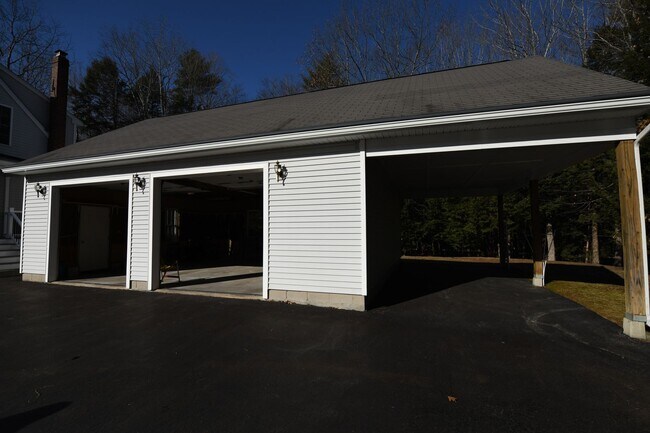 Building Photo - 15 Sabatus Rd