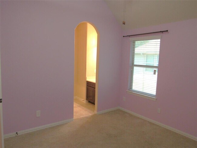 Building Photo - 13902 Desert Trace Ct