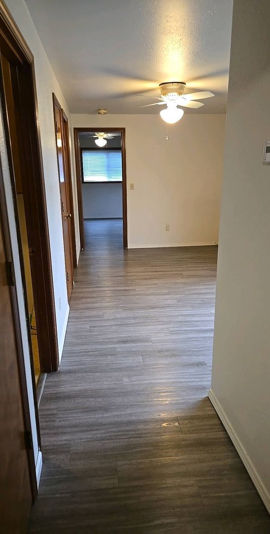 Building Photo - 510-01 Bayne