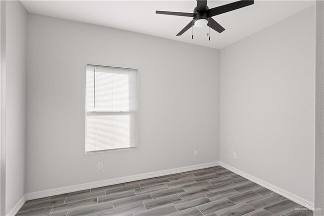 Building Photo - 504 N Emerald Ave