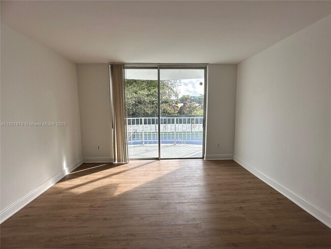 Building Photo - 492 NW 165th St