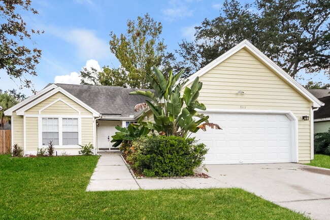 Building Photo - 711 White River Dr