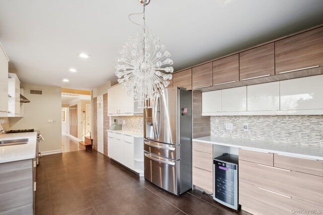 Building Photo - 1250 Harbor Rd