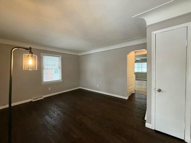 Building Photo - 7243 Dacosta