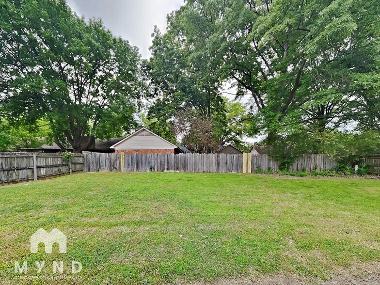 Building Photo - 6726 Beaverlodge Dr